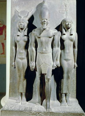 Triad of Menkaure (Mycerinus) with the goddess Hathor and the goddess of the Aphroditopolis nome, ta von 4th Dynasty Egyptian