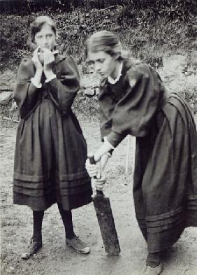 Virginia and Vanessa Stephen, in St. Ives