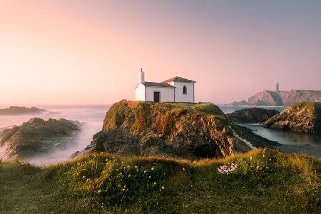 Einsiedelei auf einer Klippe,Galizien,Spanien.