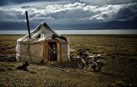 Allein in der mongolischen Steppe