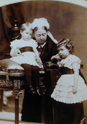 Queen Victoria (1819-1901) with her grandchildren, Prince Arthur (b.1883) and Princess Margaret of C 18th