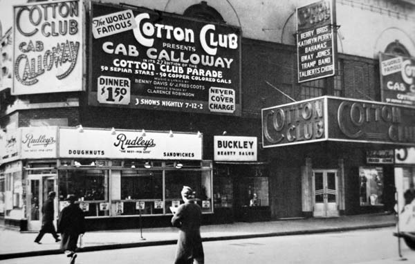 The Cotton Club in Harlem, New York City, c.1930 (b/w photo) von American Photographer, (20th century)