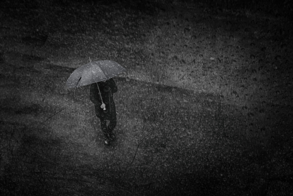Mann im Regen von Anette Ohlendorf
