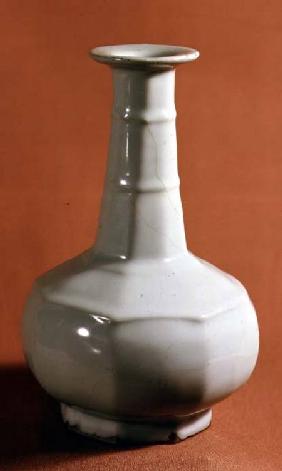 Kuan Yao octagonal bottle Southern S