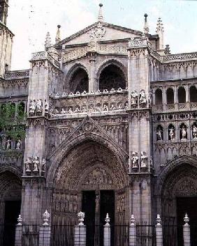 View of the West facade, detail of the three portals (LtoR) the Tower or Inferno Portal, the Portal begun 1418