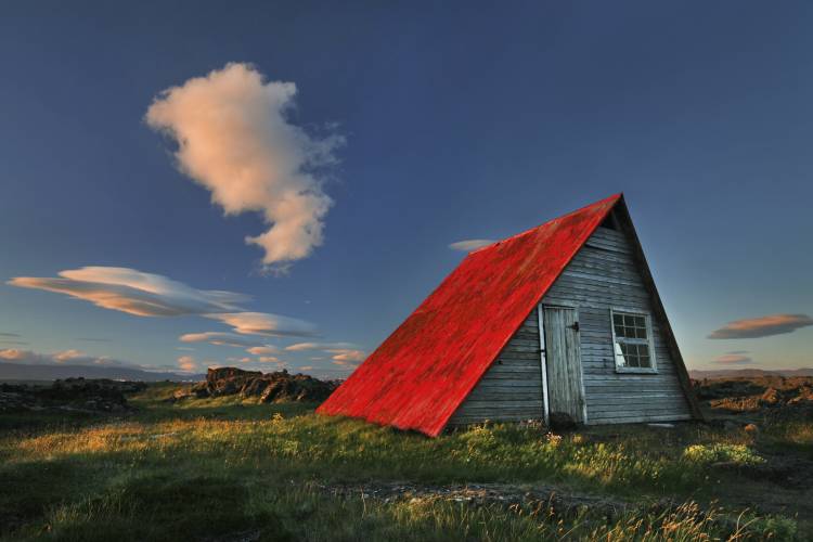 The Red Roof von Bragi Ingibergsson