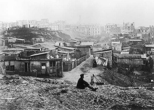 Rue Champlain, a group of huts, 1858-78 (b/w photo)  von Charles Marville