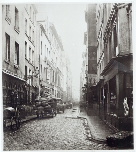 Rue de la Grande Truanderie, from the rue Montorgueil, Paris, 1858-78 (b/w photo)  von Charles Marville