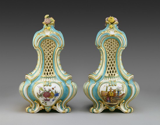 Pair of Triangular Pot-pourri Vases von Charles Nicolas Dodin