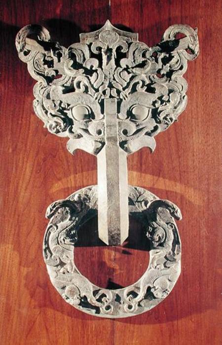 'P'u shou' door knocker with a taotie design surmounted by a phoenix and holding a ring with sculpte von Chinese School