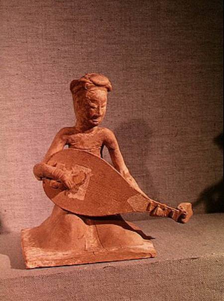 Seated musician playing a lute, from the Tomb of General Chang Sheng, Anyang, Honan, Sui Dynasty von Chinese School