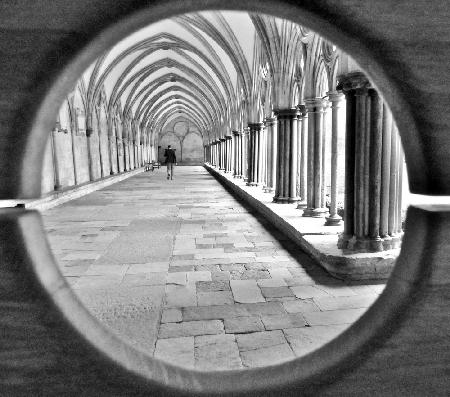 Im Kreuzgang der Kathedrale von Salisbury.