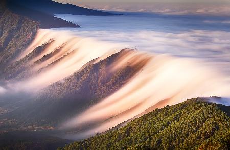 Wasserfall aus Wolken