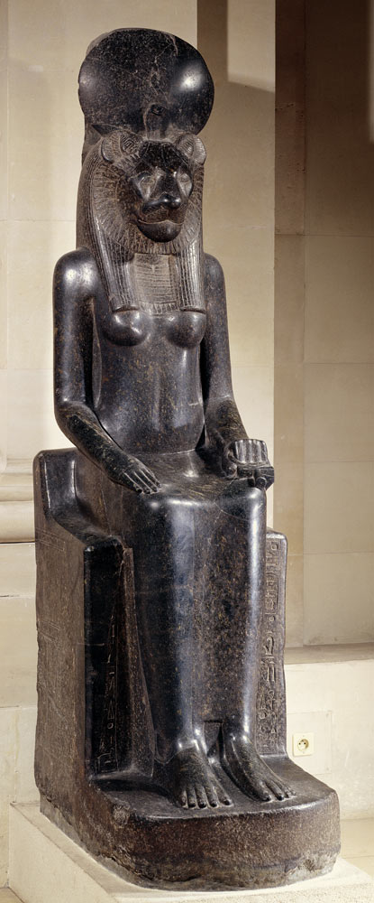 Statue of the lion-headed goddess Sekhmet, from the Temple of Mut, Karnak, New Kingdom von Egyptian