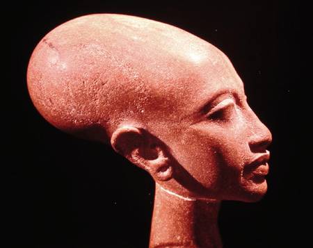 Portrait bust of a daughter of King Akhenaten (1353-1337 BC) c.1375 BC von Egyptian