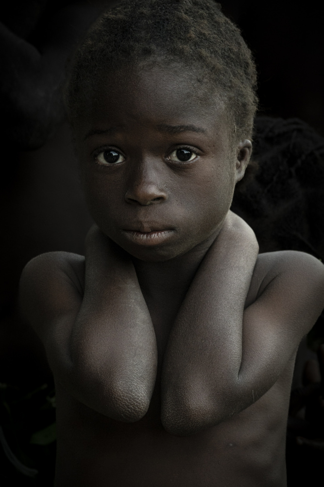 dupá junges Mädchen im Norden Kameruns von Elena Molina