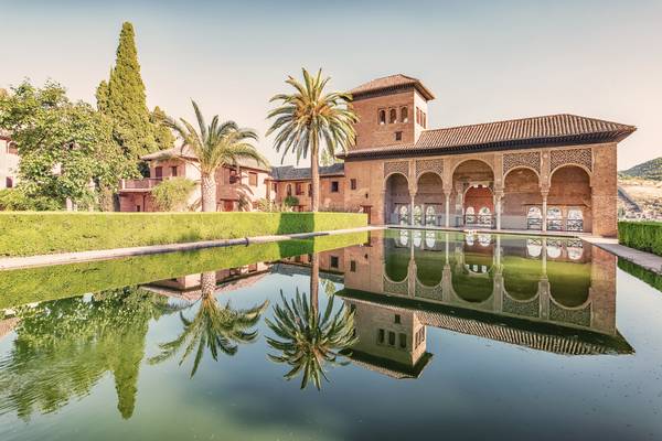 Alhambra Reflection von Emmanuel Charlat
