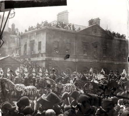 Jubilee Procession in Whitehall, 1887 (b/w photo) von English School, (19th century) (after)