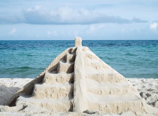 mayan sand pyramid von Franck Camhi