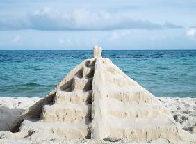 mayan sand pyramid