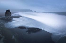 The black lava beach of Vik