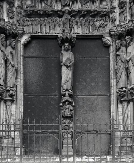 Beau Christ figure on the trumeau of the south portal von French School