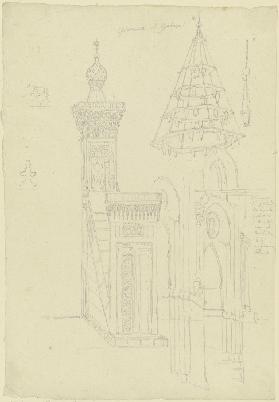 Kanzel und Deckenleuchter in einer Moschee