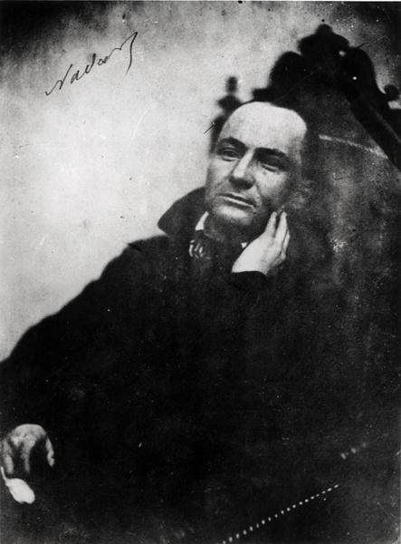 Charles Baudelaire (1821-67) seated in a Louis XIII armchair, 1855 (b/w photo)  von Gaspard Felix Tournachon Nadar