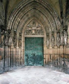 The Paradise Portal: The Five Wise Virgins and the Five Foolish Virgins, jamb figures carved c.1250 porch buil