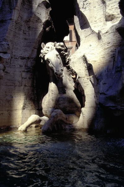 Rom, Fontana dei Fiumi, Hippokamp / Foto von Gianlorenzo Bernini