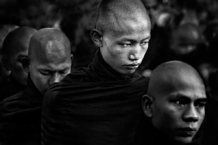 Mönche in Mandalay
