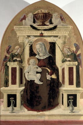 Madonna and Child Enthroned with Angels (tempera on panel) von Girolamo Giovanni