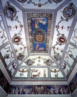 The 'Camera con Fregio di Amorini' (Chamber of the Cupid Frieze) detail of the ceiling, 1520's (phot von Giulio  Romano