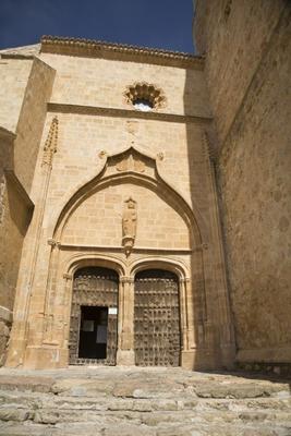 belmonte church entry von Iñigo Quintanilla