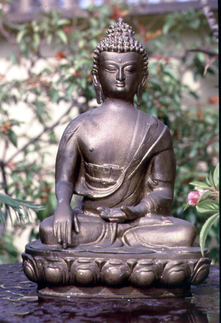 Statue of Buddha (metal)  von Indian School