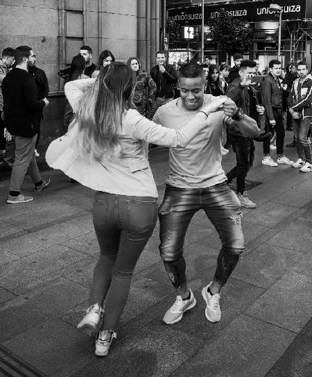 Tanzen auf der Straße