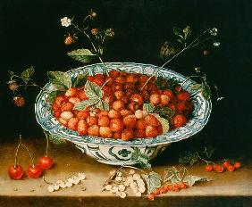 Porzellanschale mit Erdbeeren um 1630