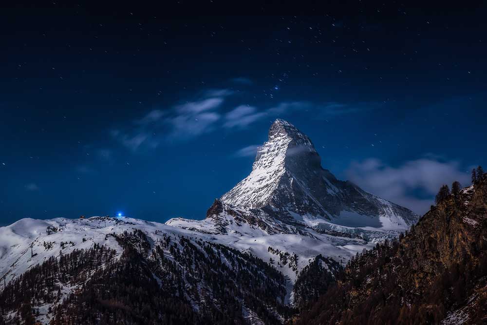 Vollmond am Matterhorn von Jesus Gonzalez