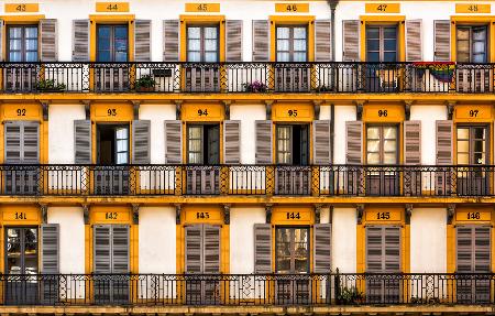 Nummerierte Balkone