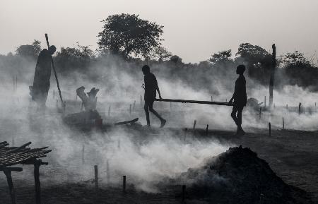 Leben in einem Mundari-Rinderlager – Südsudan