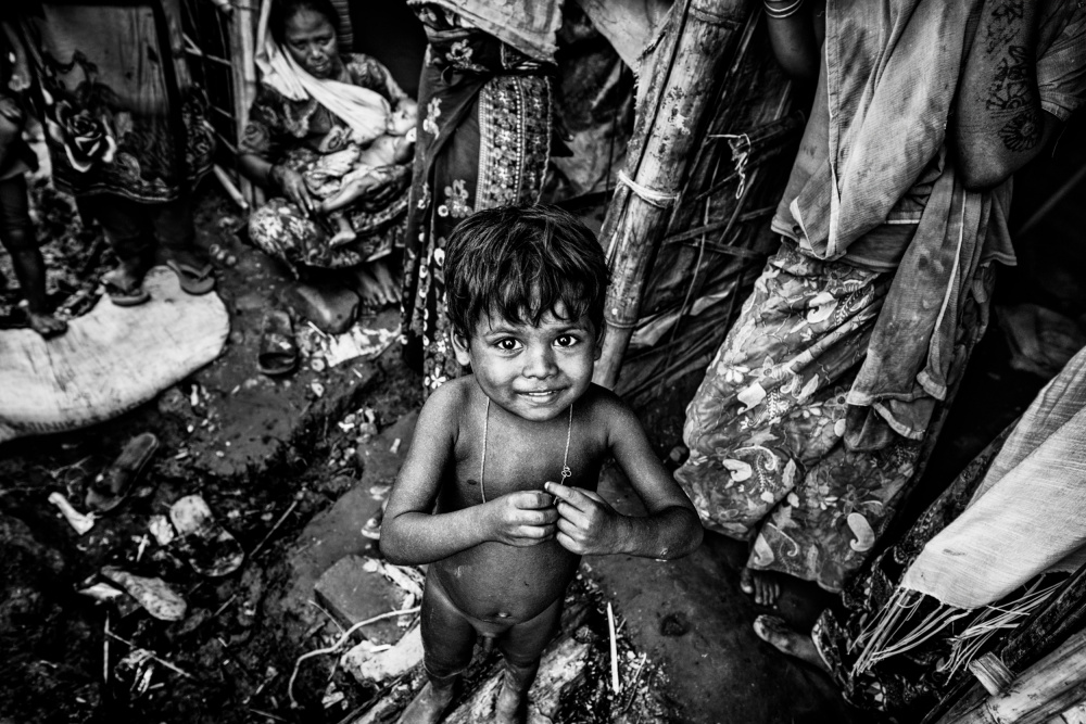 Leben in einem Rohingya-Flüchtlingslager-V – Bangladesch von Joxe Inazio Kuesta Garmendia