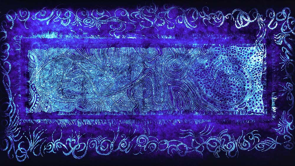 Teppich in Blau von Klaus Wortmann