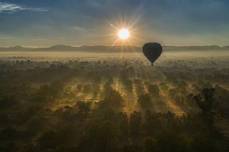 Sonnenaufgang vom Ballon