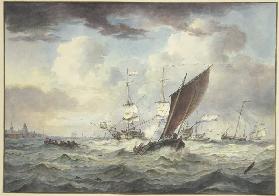 Stark bewegte See mit vielen Schiffen, ein großes Schiff lädt eine Kanone, davor ein Boot von vorne 
