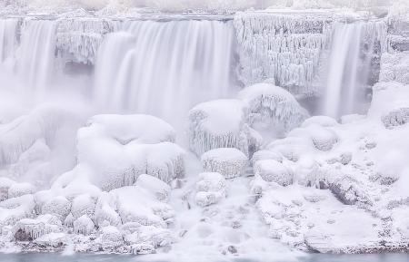 Die gefrorenen Wasserfälle