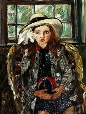 Wilhelmine mit Ball 1915