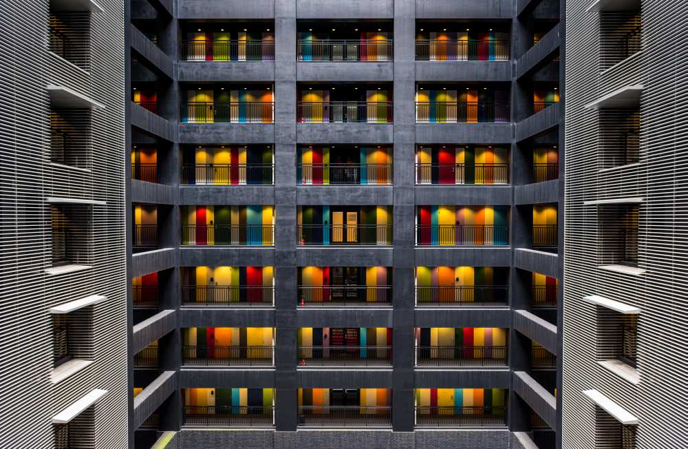 The colored doors von Marc Pelissier
