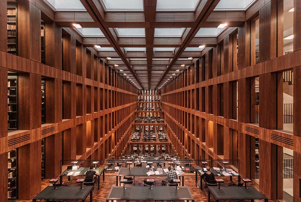 Bibliothek in Berlin. von Massimo Cuomo