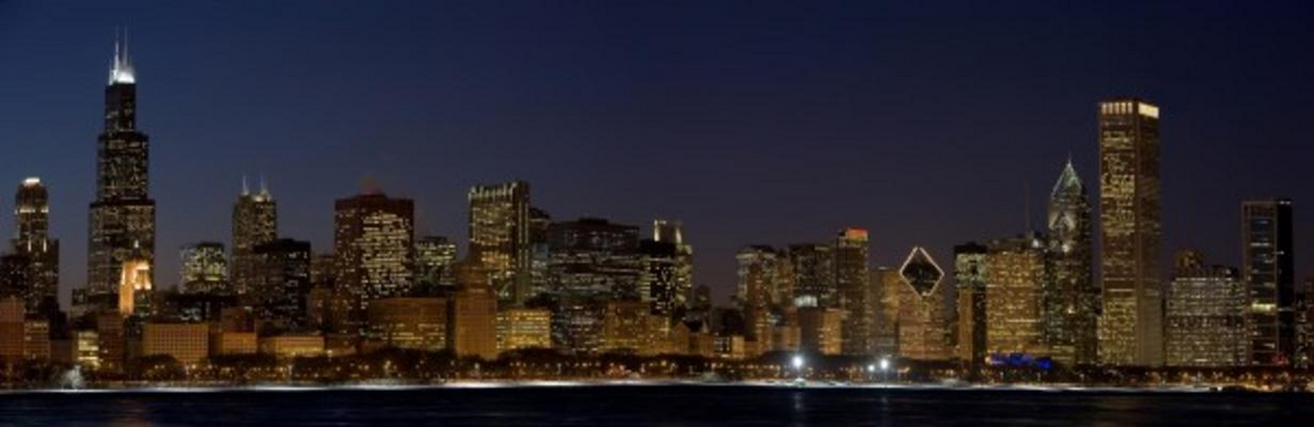 Chicago at Night von Matthew Trommer