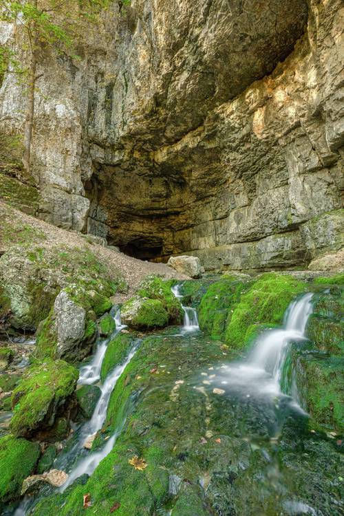 Falkensteiner Höhle Schwäbische Alb von Michael Valjak
